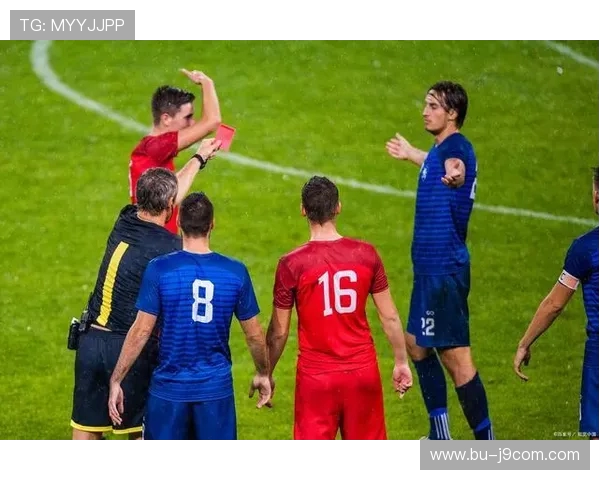 最新足球强度防守规则解析与实施细则对比赛公平性的影响分析